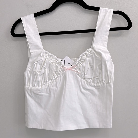 With jean Bridgette top - Picture 2 of 6